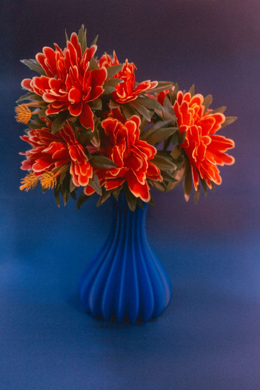 Fiora — El Florero que Grita Azul